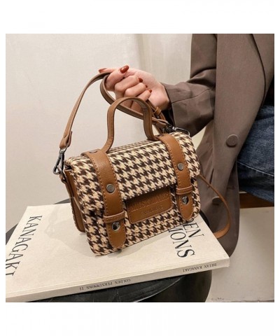 Advanced Texture Woolen Small Bag Women's Fashionable Autumn and Winter New Crossbody Bag Internet hot Handbag Women Baise $3...